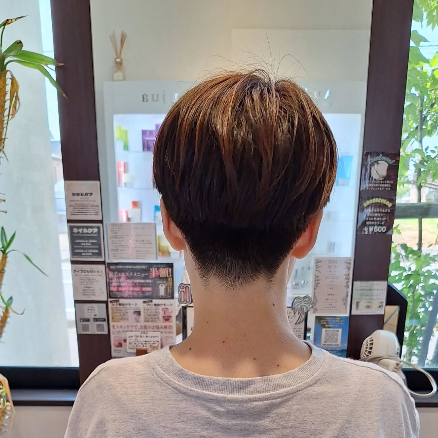 刈り上げショート