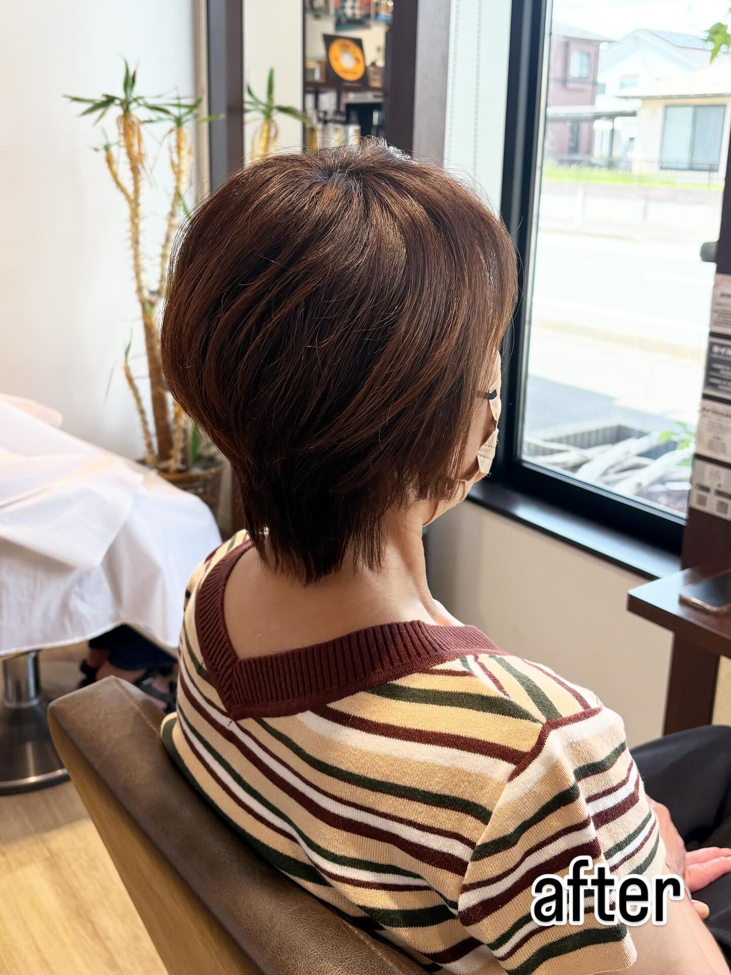 スタイルをガラッと変えたい時、襟足長めショートがおすすめです